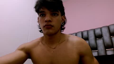 Snapshot of albertbernal69 chatting on 01/08/25, 04:44 Albert online show from 01/08/25, 04:44