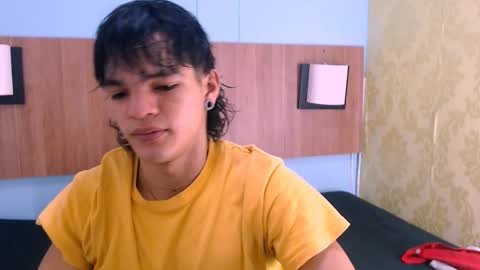 Snapshot of albertbernal69 chatting on 02/10/25, 02:19 Albert online show from 02/10/25, 02:19