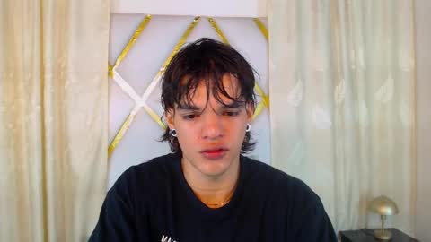 Snapshot of albertbernal69 chatting on 02/11/25, 02:57 Albert online show from 02/11/25, 02:57