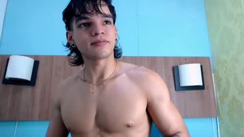 Snapshot of albertbernal69 chatting on 02/23/25, 05:45 Albert online show from 02/23/25, 05:45
