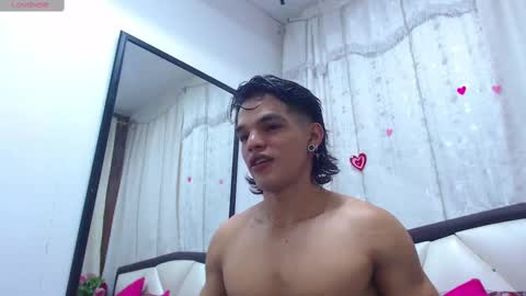 Snapshot of albertbernal69 chatting on 02/28/25, 02:42 Albert online show from 02/28/25, 02:42