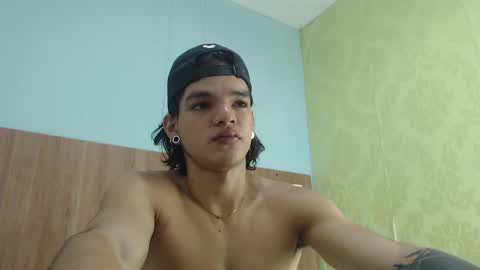 Snapshot of albertbernal69 chatting on 03/05/25, 05:29 Albert online show from 03/05/25, 05:29