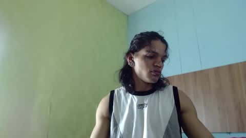 Snapshot of albertbernal69 chatting on 10/18/25, 02:03 Albert online show from 10/18/25, 02:03