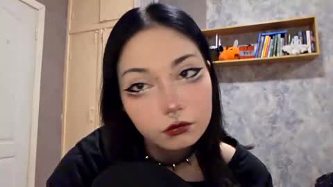 Snapshot of alberthamazierski chatting on 11/05/25, 04:07 Im Katrina online show from 11/05/25, 04:07