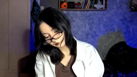 Snapshot of alberthamazierski chatting on 11/23/25, 05:13 Im Katrina online show from 11/23/25, 05:13