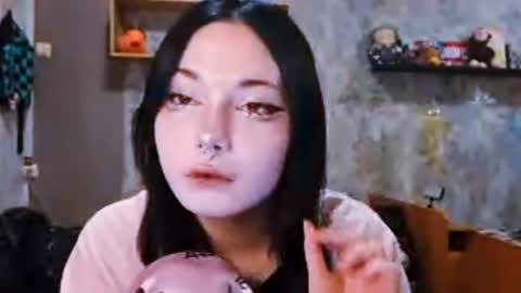 Snapshot of alberthamazierski chatting on 11/30/25, 03:38 Im Katrina online show from 11/30/25, 03:38