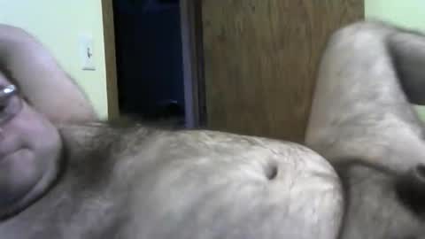 Snapshot of albertle345 chatting on 04/12/26, 12:43 albertle345 online show from 04/12/26, 12:43