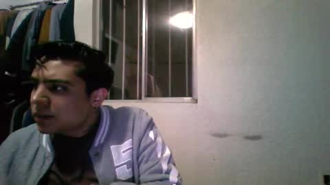 albertoarenas16 online show from 04/11/26, 06:18