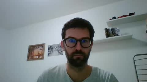 Snapshot of albertodivenire chatting on 01/09/25, 10:09 albertodivenire online show from 01/09/25, 10:09