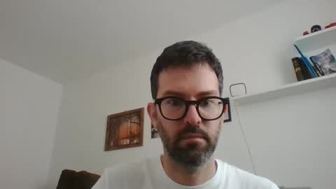 Snapshot of albertodivenire chatting on 02/22/25, 12:40 albertodivenire online show from 02/22/25, 12:40