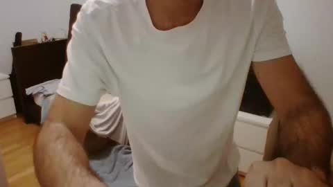 Snapshot of albertodivenire chatting on 02/22/25, 03:47 albertodivenire online show from 02/22/25, 03:47