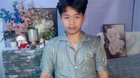 Snapshot of albertx_destroyer69 chatting on 05/13/26, 02:09 Albert online show from 05/13/26, 02:09