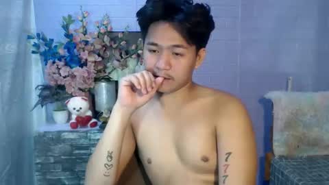 Snapshot of albertx_destroyer69 chatting on 05/14/26, 03:02 Albert online show from 05/14/26, 03:02