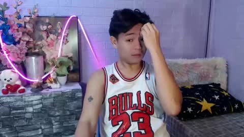 Snapshot of albertx_destroyer69 chatting on 05/18/26, 04:07 Albert online show from 05/18/26, 04:07