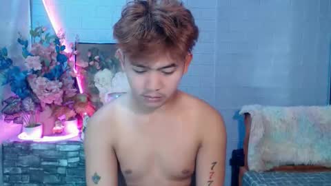 Snapshot of albertx_destroyer69 chatting on 05/25/26, 03:56 Albert online show from 05/25/26, 03:56