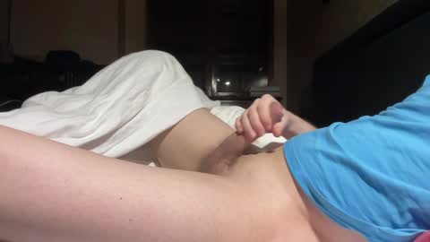 Snapshot of albihopperr chatting on 12/11/24, 12:12 A online show from 12/11/24, 12:12