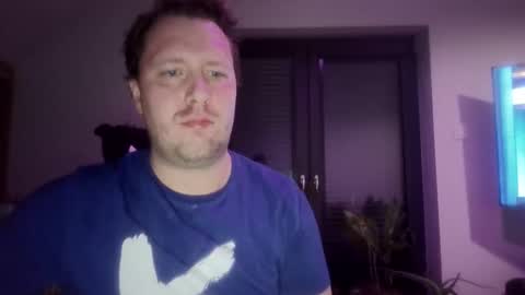 Snapshot of albinos420 chatting on 05/07/26, 01:00 albinos420 online show from 05/07/26, 01:00