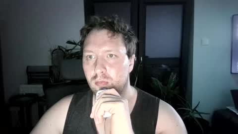 Snapshot of albinos420 chatting on 06/07/26, 12:37 albinos420 online show from 06/07/26, 12:37