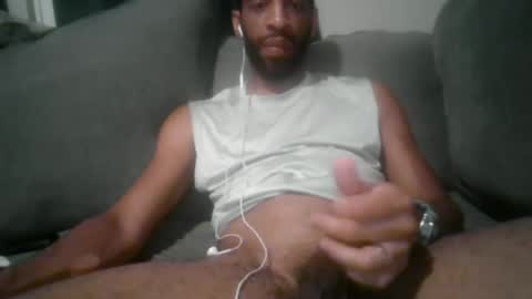 Snapshot of albundy00shoe chatting on 07/05/26, 06:42 albundy00shoe online show from 07/05/26, 06:42