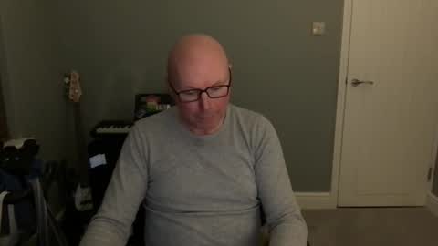 Snapshot of alc300170 chatting on 12/11/24, 07:31 alc300170 online show from 12/11/24, 07:31