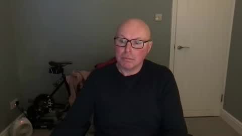 Snapshot of alc300170 chatting on 02/17/25, 07:26 alc300170 online show from 02/17/25, 07:26