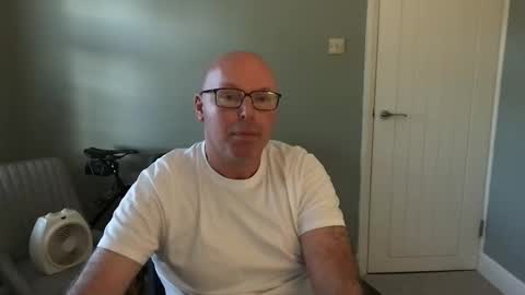 Snapshot of alc300170 chatting on 09/22/25, 06:59 alc300170 online show from 09/22/25, 06:59