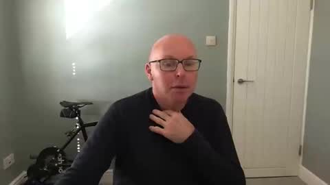 Snapshot of alc300170 chatting on 09/29/25, 09:25 alc300170 online show from 09/29/25, 09:25