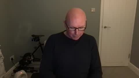 Snapshot of alc300170 chatting on 11/03/25, 07:09 alc300170 online show from 11/03/25, 07:09