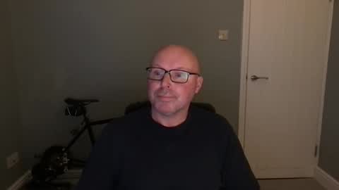 Snapshot of alc300170 chatting on 11/07/25, 07:19 alc300170 online show from 11/07/25, 07:19