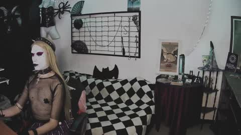 Mistic witch online show from 01/19/25, 02:57