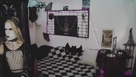 Mistic witch online show from 02/12/25, 02:10