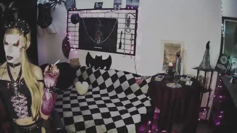 Mistic witch online show from 03/12/25, 02:41