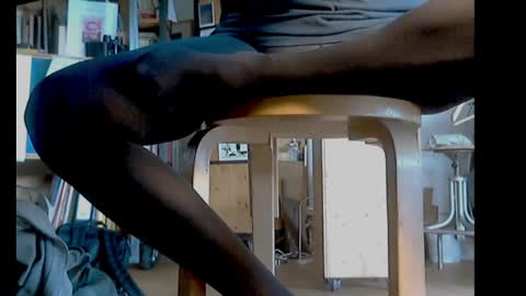 aldolechat online show from 11/10/25, 02:49