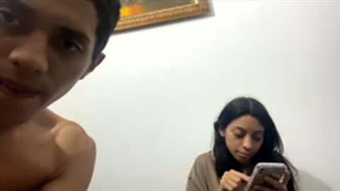 Snapshot of ale420hot chatting on 12/18/25, 07:03 ale420hot online show from 12/18/25, 07:03