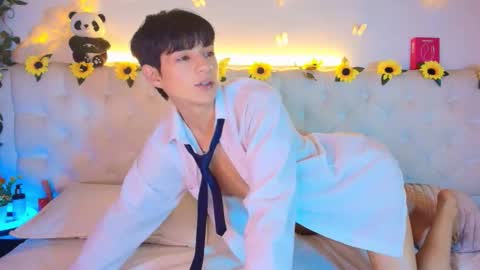 ale_aurarashi online show from 03/16/26, 05:44