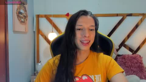 ale_noah_xxx online show from 02/25/25, 12:47