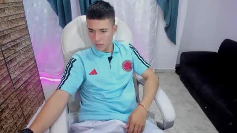 Snapshot of aleckk_boy chatting on 10/24/25, 07:32 Aleck Boy online show from 10/24/25, 07:32