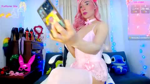 Snapshot of aleexx___ chatting on 11/19/25, 05:46 Alex online show from 11/19/25, 05:46