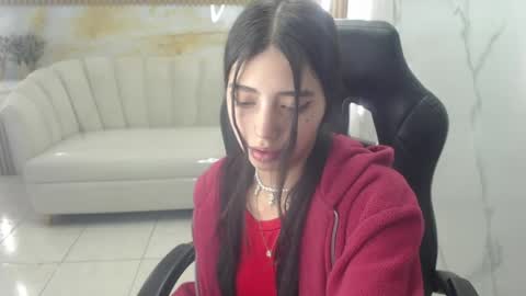 Snapshot of alehp_rose_s chatting on 04/25/26, 01:41 Ale online show from 04/25/26, 01:41