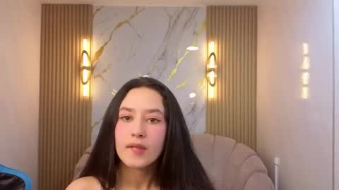 aleja online show from 11/15/25, 08:38