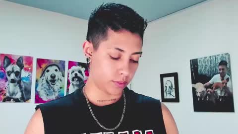 Snapshot of aleja1214 chatting on 02/09/25, 05:43 Alejandra online show from 02/09/25, 05:43