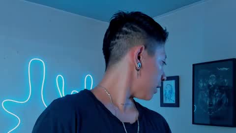 Snapshot of aleja1214 chatting on 10/26/25, 12:05 Alejandra online show from 10/26/25, 12:05