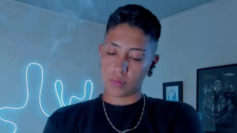 Snapshot of aleja1214 chatting on 11/10/25, 09:25 Alejandra online show from 11/10/25, 09:25