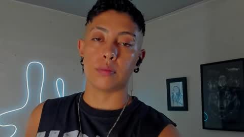 Snapshot of aleja1214 chatting on 11/23/25, 12:32 Alejandra online show from 11/23/25, 12:32