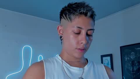 Snapshot of aleja1214 chatting on 12/18/25, 03:12 Alejandra online show from 12/18/25, 03:12