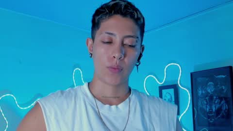 Snapshot of aleja1214 chatting on 02/10/26, 02:04 Alejandra online show from 02/10/26, 02:04