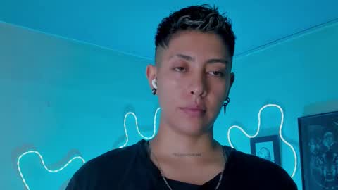 Snapshot of aleja1214 chatting on 03/20/26, 02:49 Alejandra online show from 03/20/26, 02:49