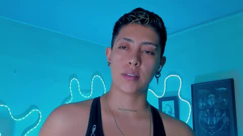 Snapshot of aleja1214 chatting on 03/28/26, 01:05 Alejandra online show from 03/28/26, 01:05