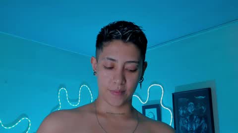 Snapshot of aleja1214 chatting on 04/07/26, 09:15 Alejandra online show from 04/07/26, 09:15