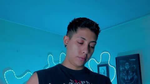 Snapshot of aleja1214 chatting on 04/13/26, 10:15 Alejandra online show from 04/13/26, 10:15